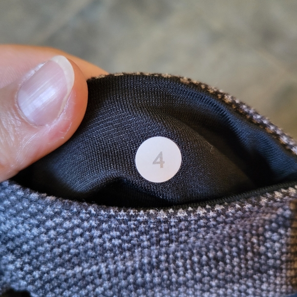 Lululemon Low Rise Leggings - Picture 2 of 4